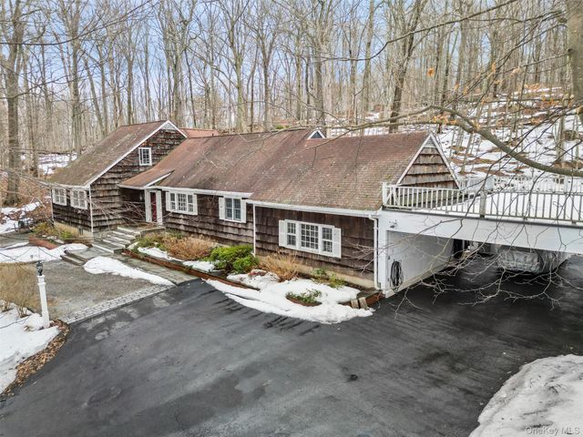 126 Croton Lake Road, Katonah, NY 10536