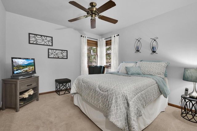 6215 W Leroy AVENUE, Greenfield, WI 53220