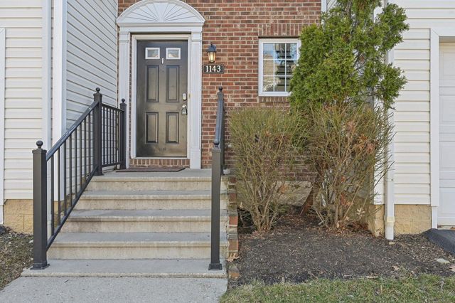 1143 Green Knoll Drive, Westerville, OH 43081