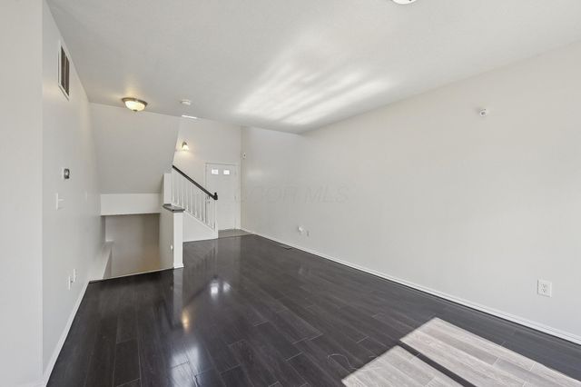 1143 Green Knoll Drive, Westerville, OH 43081