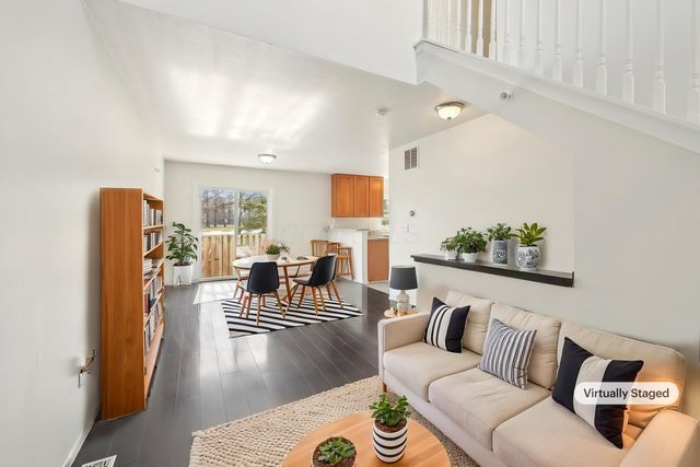 1143 Green Knoll Drive, Westerville, OH 43081