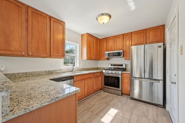 1143 Green Knoll Drive, Westerville, OH 43081