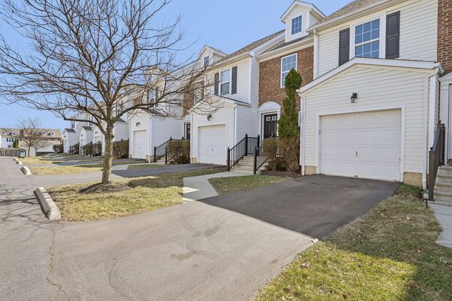 1143 Green Knoll Drive, Westerville, OH 43081