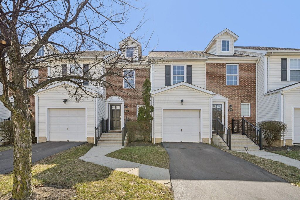 1143 Green Knoll Drive, Westerville, OH 43081