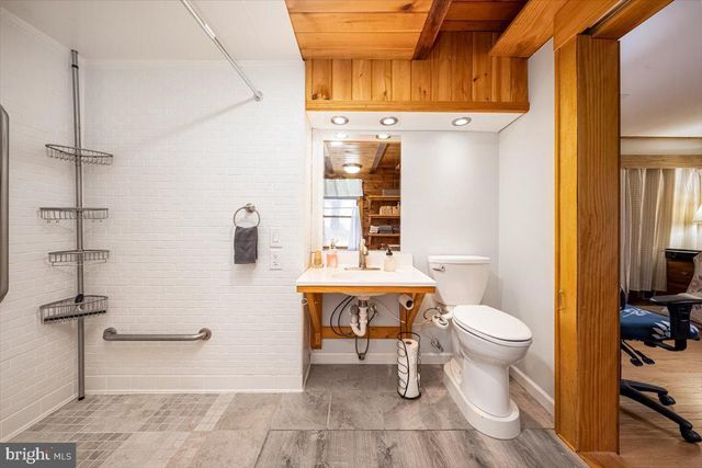 2324 CARROLLTON RD, Westminster, MD 21157