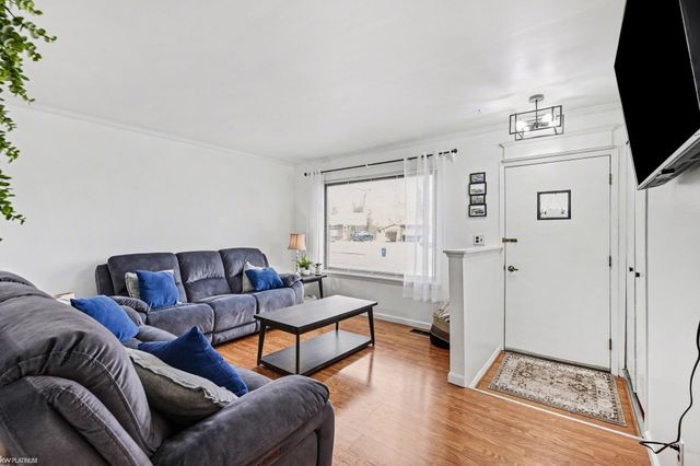 50625 Jim Drive, Chesterfield Twp, MI 48047