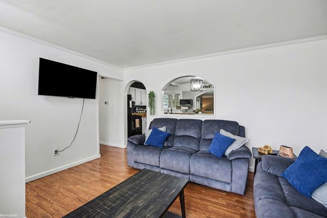 50625 Jim Drive, Chesterfield Twp, MI 48047