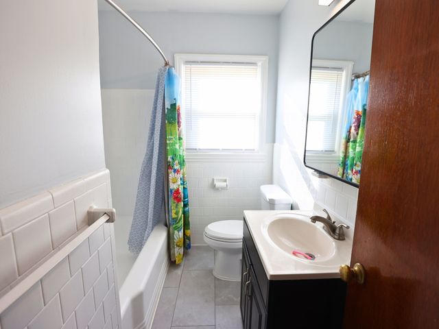 147 Dellawanda Rd, Swansea, MA 02777