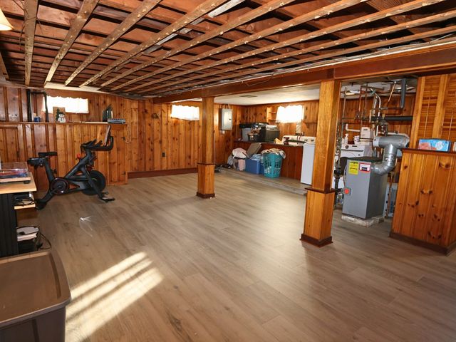 147 Dellawanda Rd, Swansea, MA 02777