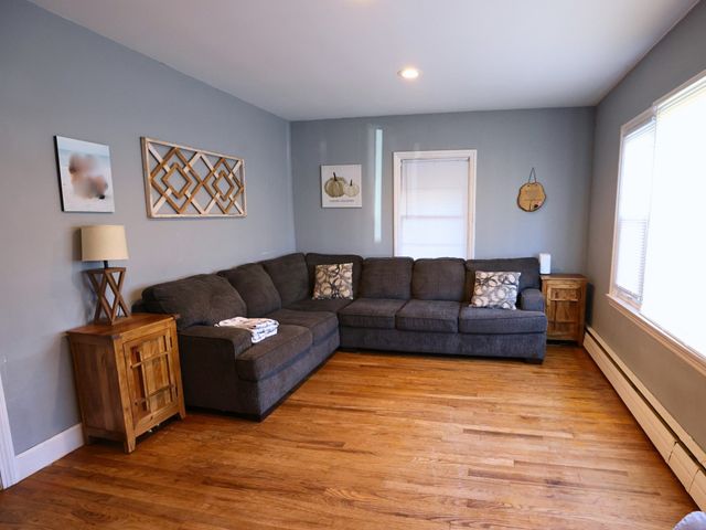 147 Dellawanda Rd, Swansea, MA 02777