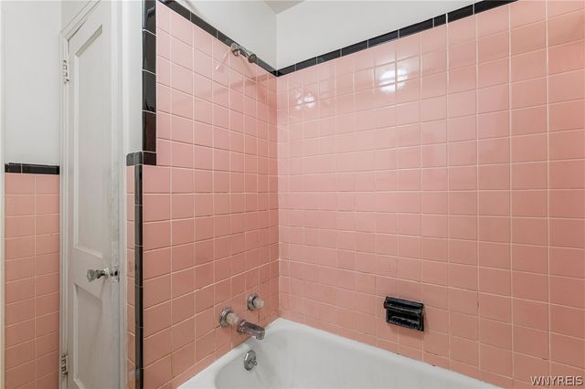 3631 Sherwood Avenue, Niagara Falls, NY 14301