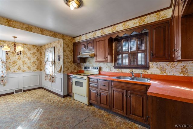 3631 Sherwood Avenue, Niagara Falls, NY 14301