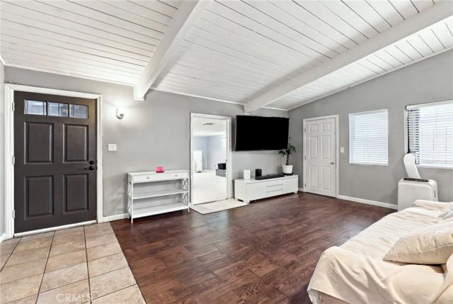 11863 Phillippi Avenue, Pacoima, CA 91331