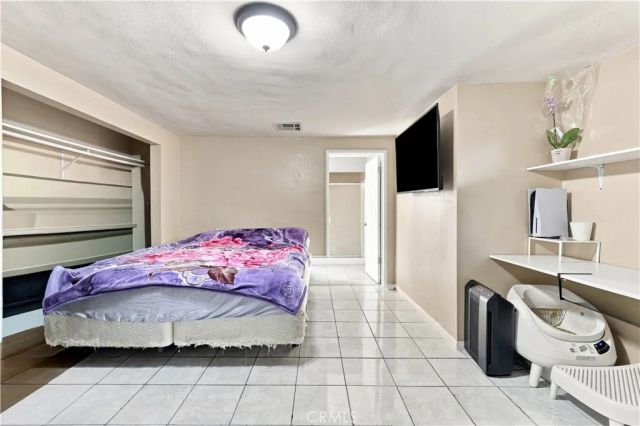 11863 Phillippi Avenue, Pacoima, CA 91331