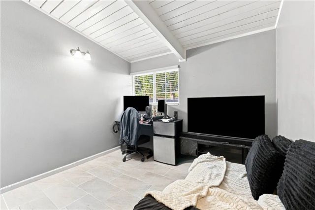 11863 Phillippi Avenue, Pacoima, CA 91331