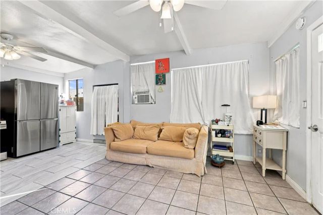 11863 Phillippi Avenue, Pacoima, CA 91331