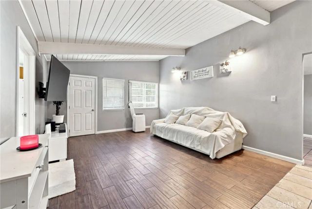 11863 Phillippi Avenue, Pacoima, CA 91331