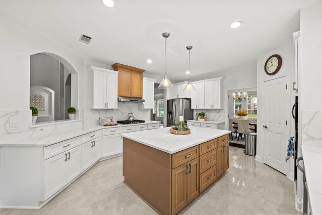 7122 Tessa Lakes Court, Sugar Land, TX 77479