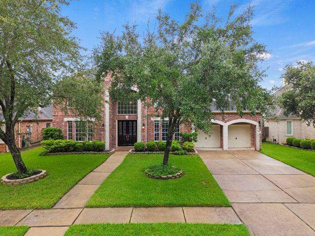 7122 Tessa Lakes Court, Sugar Land, TX 77479