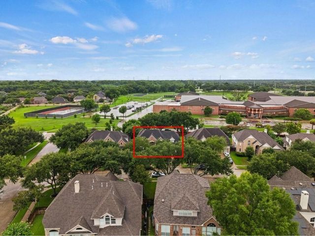 7122 Tessa Lakes Court, Sugar Land, TX 77479
