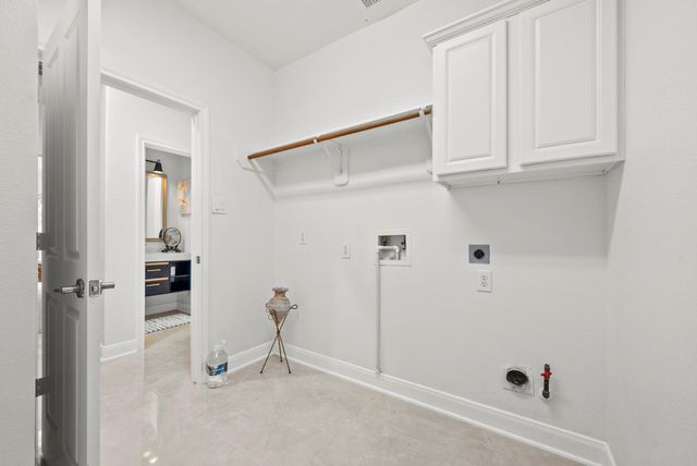 7122 Tessa Lakes Court, Sugar Land, TX 77479