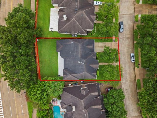 7122 Tessa Lakes Court, Sugar Land, TX 77479