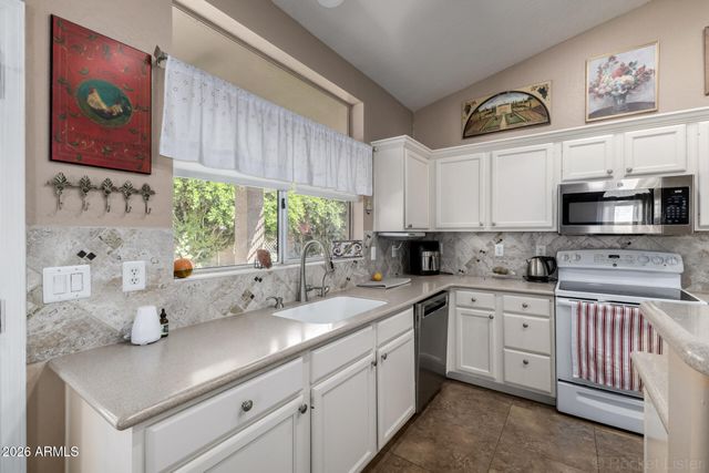 1850 W DESERT Lane, Gilbert, AZ 85233