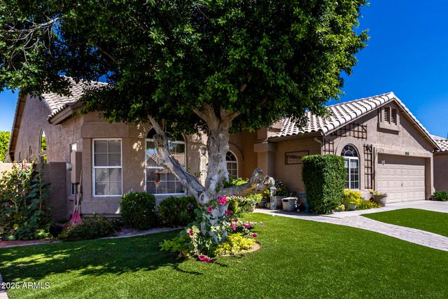 1850 W DESERT Lane, Gilbert, AZ 85233