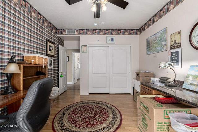 1850 W DESERT Lane, Gilbert, AZ 85233