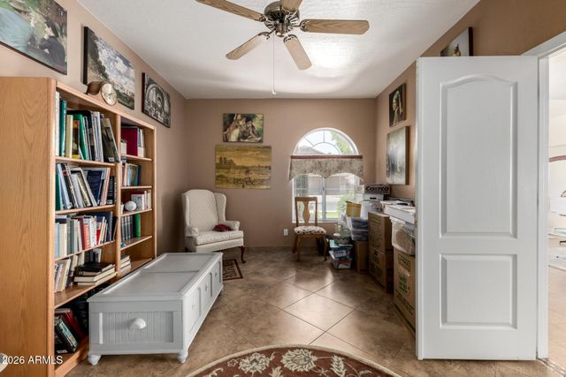 1850 W DESERT Lane, Gilbert, AZ 85233