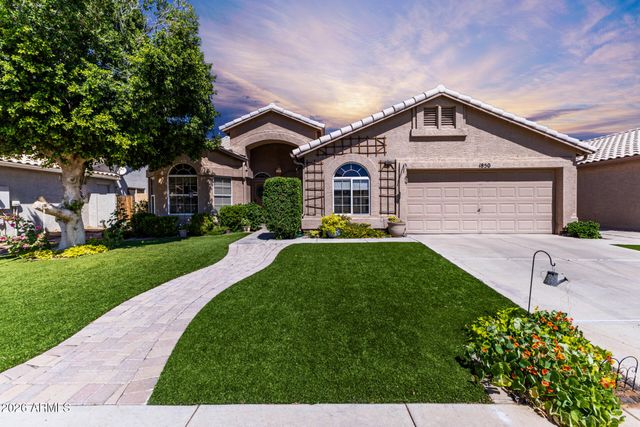 1850 W DESERT Lane, Gilbert, AZ 85233