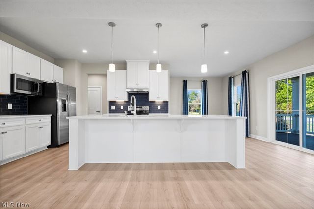 1012 Ashford Court, Columbia Station, OH 44028
