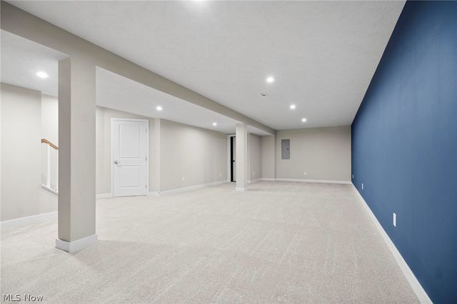 1012 Ashford Court, Columbia Station, OH 44028