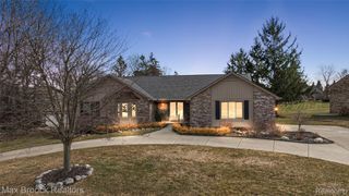 17835 Maple Hill Drive, Northville Township, MI 48168