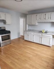 83 Pearl St, Everett, MA 02149