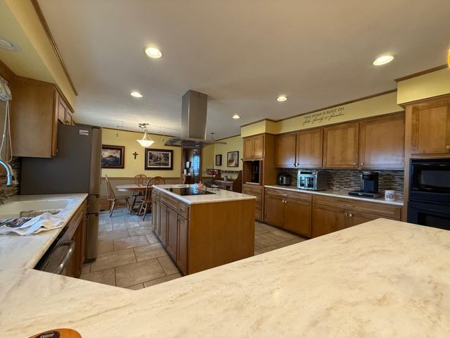 1781 Bee Creek Road, Branson, MO 65616