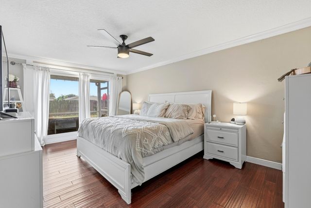 362 La Mancha Avenue, Royal Palm Beach, FL 33411