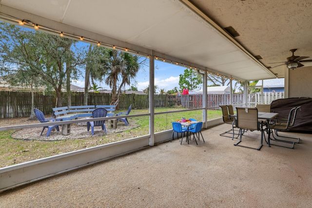 362 La Mancha Avenue, Royal Palm Beach, FL 33411