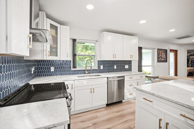 1981 CASTILLE DRIVE, Dunedin, FL 34698