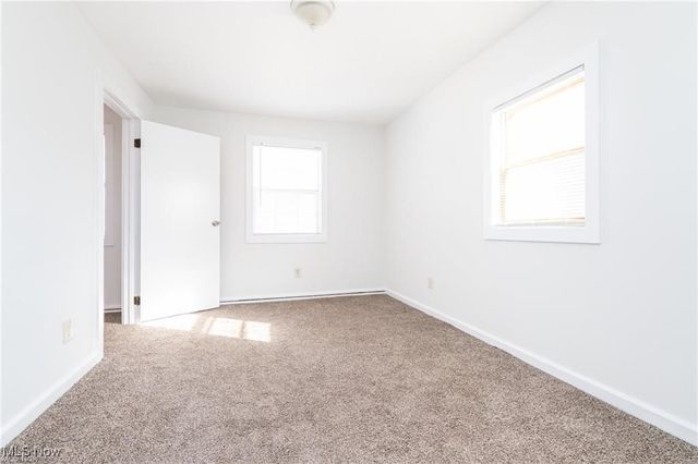 3905 Woodbine Up, Cleveland, OH 44113