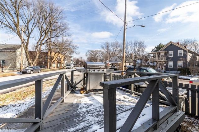 3905 Woodbine Up, Cleveland, OH 44113