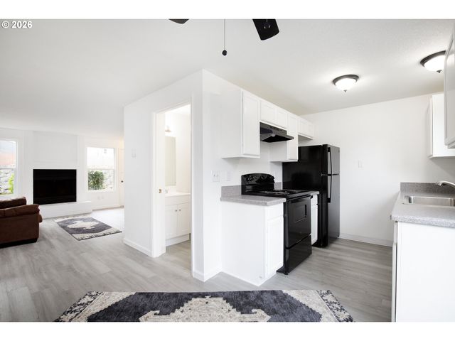 7920 Sw FANNO CREEK Dr 3, Tigard, OR 97224