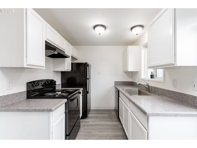 7920 Sw FANNO CREEK Dr 3, Tigard, OR 97224