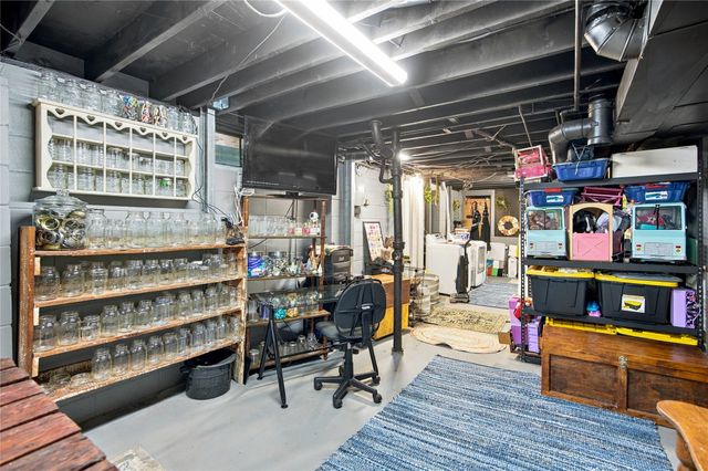 830 SE Bel-Aire Road, Ankeny, IA 50021