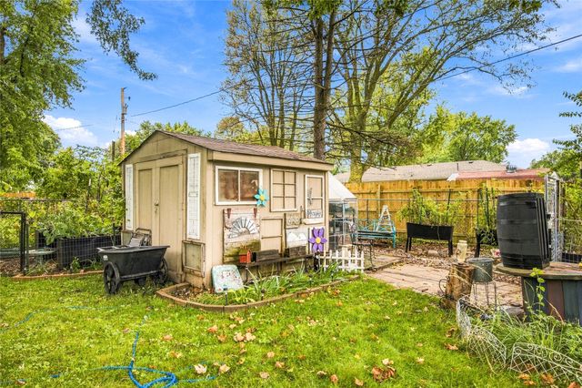 830 SE Bel-Aire Road, Ankeny, IA 50021