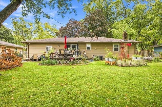 830 SE Bel-Aire Road, Ankeny, IA 50021