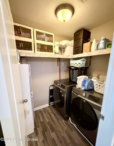 11717 Trottingham Cir, Louisville, KY 40299