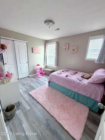 11717 Trottingham Cir, Louisville, KY 40299