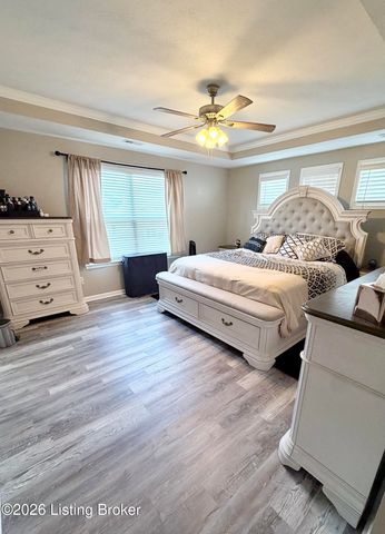 11717 Trottingham Cir, Louisville, KY 40299