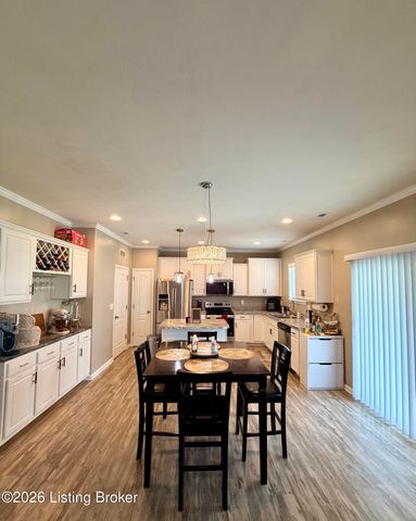 11717 Trottingham Cir, Louisville, KY 40299